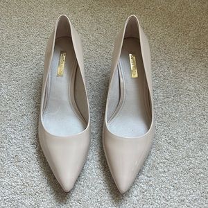 Brand New! Louise et Cie Heel